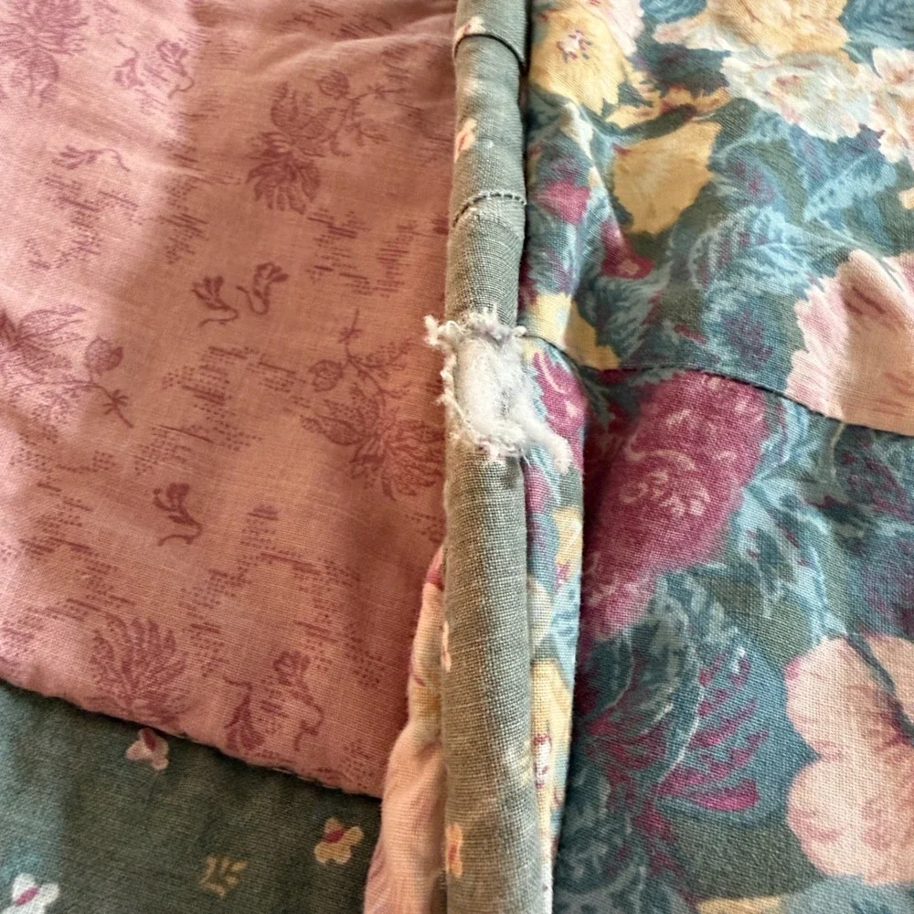 Vintage Floral Patchwork Quilt Bedspread Pink‎ Green Cottagecore Farmhouse Style